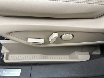 2022 Lincoln Nautilus Reserve AWD | Pano Roof | BLIS | HTD/ Vent Front Seats