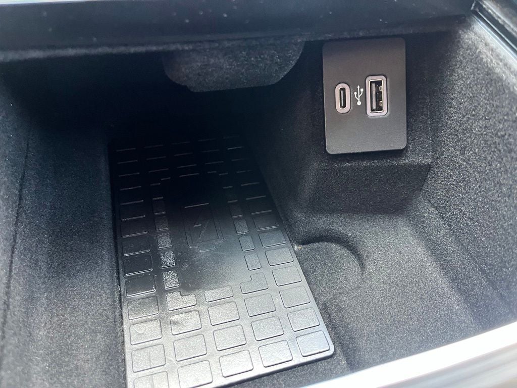 2023 Lincoln Nautilus Reserve AWD | Pano Roof | BLIS | Luxury Package