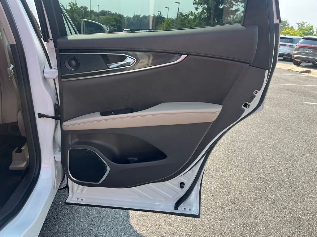 2023 Lincoln Nautilus Reserve AWD | Pano Roof | 360 Cam | BLIS | Tow Pkg