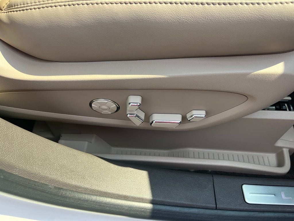 2023 Lincoln Nautilus Reserve AWD | Pano Roof | 360 Cam | BLIS | Tow Pkg