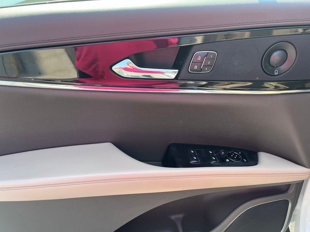 2023 Lincoln Nautilus Reserve AWD | Pano Roof | 360 Cam | BLIS | Tow Pkg