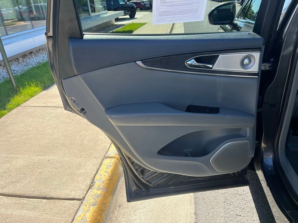 2019 Lincoln Nautilus Reserve AWD | Pano Roof | 360 Cam | BLIS | Ultimate Pkg