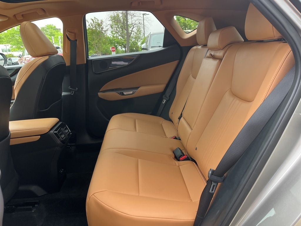 2022 Lexus NX 350 Premium AWD | Moonroof | BLIS | Safety System 3.0