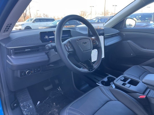 2025 Ford Mustang Mach-E Premium AWD | Glass Roof | 360 Cam | Heated Seats