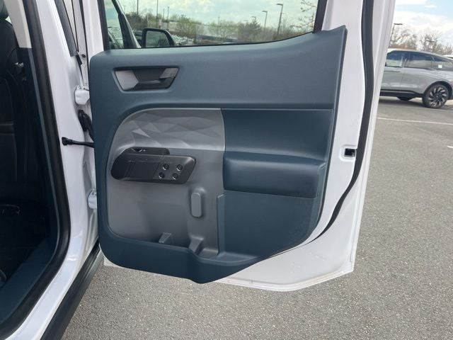 2024 Ford Maverick Lariat AWD | Moonroof | 4K Tow Pkg | Black Appearance Pkg