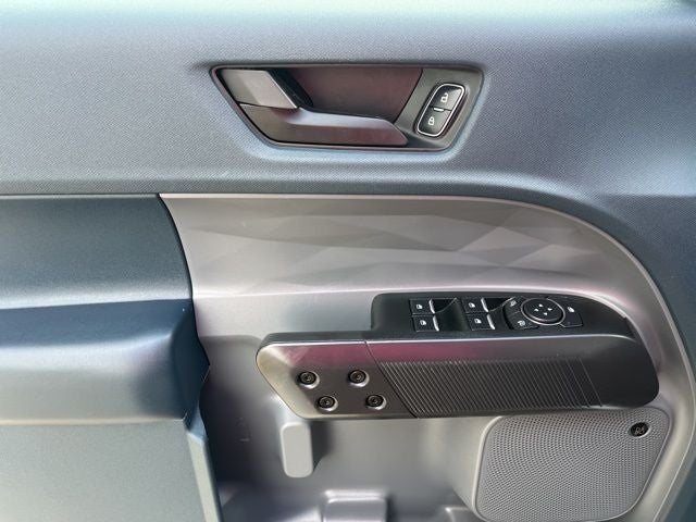 2024 Ford Maverick Lariat AWD | Moonroof | 4K Tow Pkg | Black Appearance Pkg