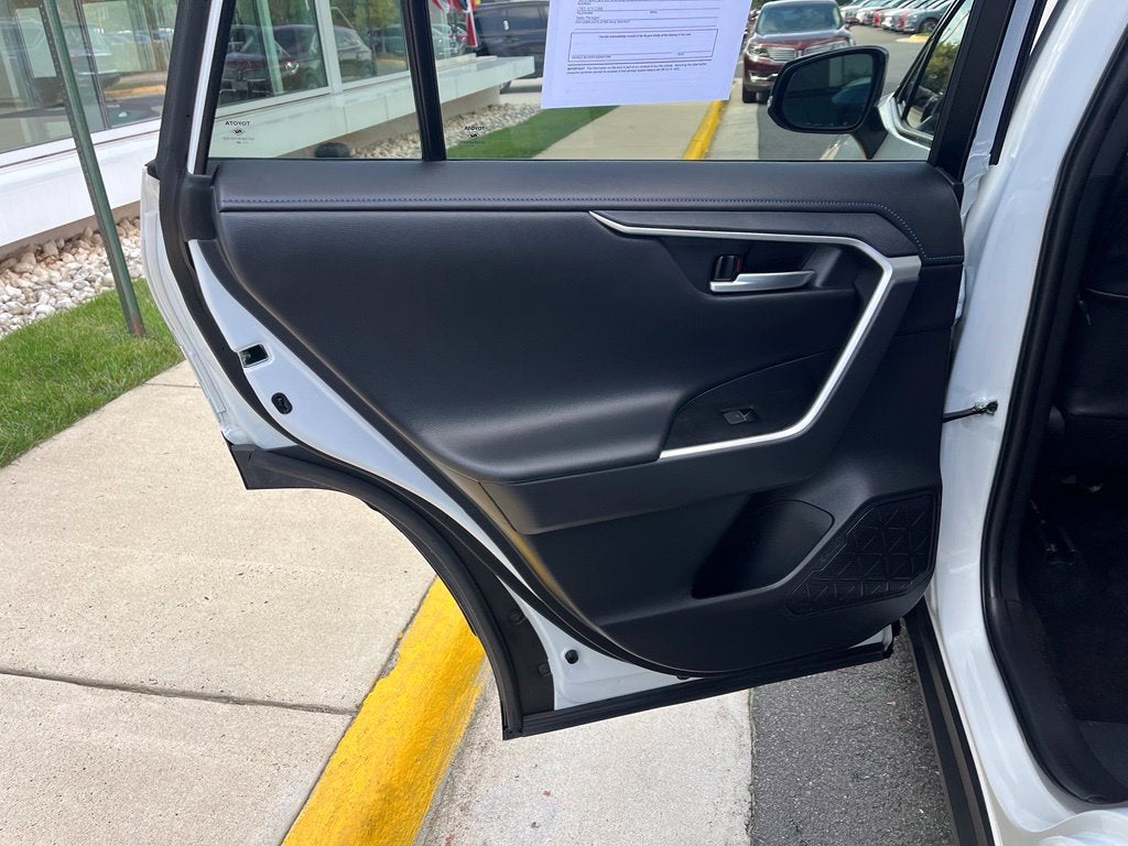 2024 Toyota RAV4 Hybrid XSE