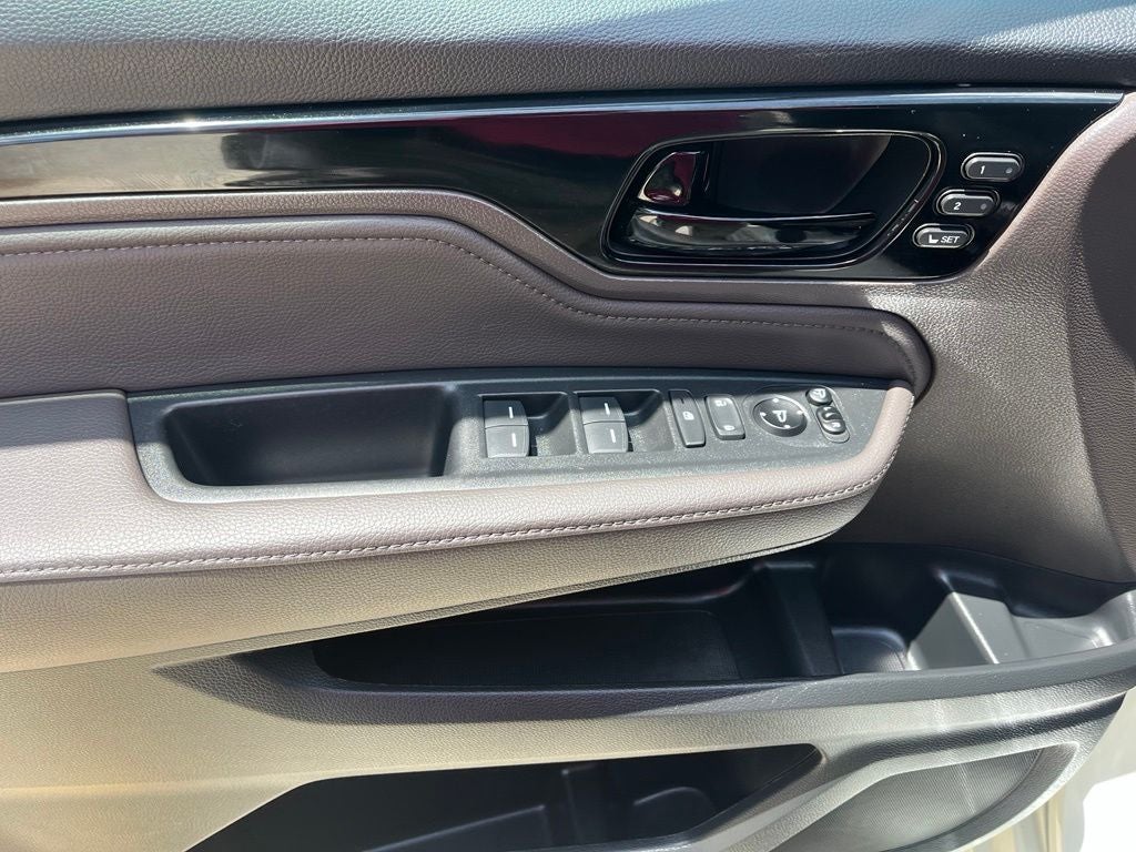 2019 Honda Odyssey Elite | Nav | Moonroof | BLIS | Rear Entertainment