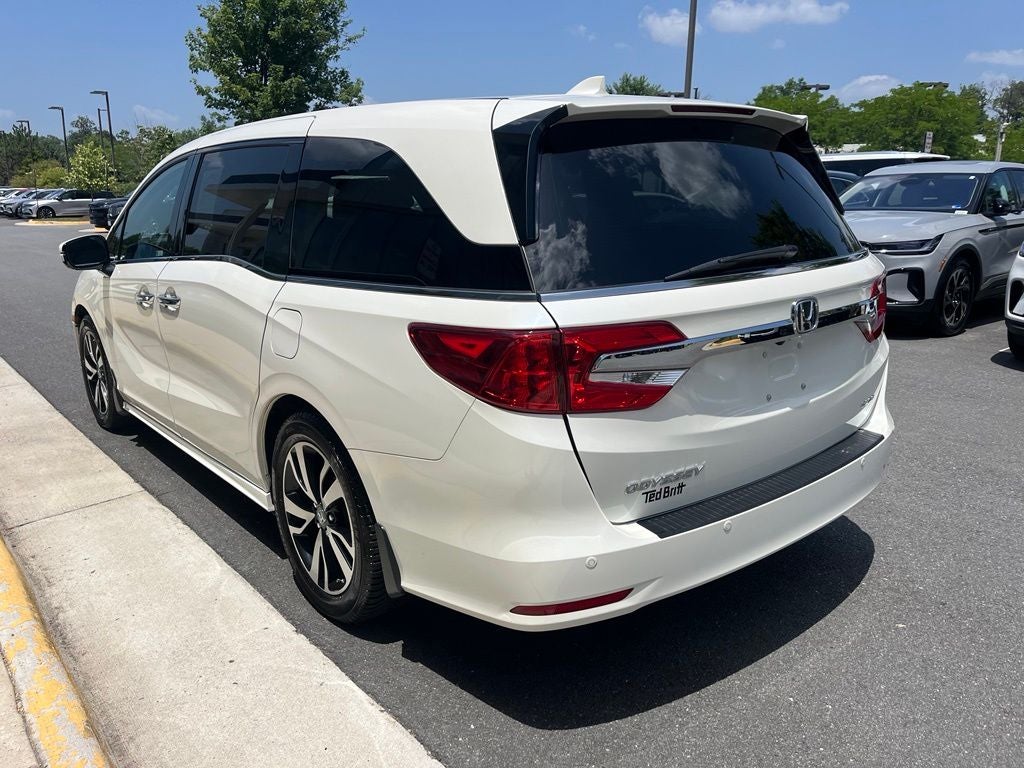 2019 Honda Odyssey Elite | Nav | Moonroof | BLIS | Rear Entertainment