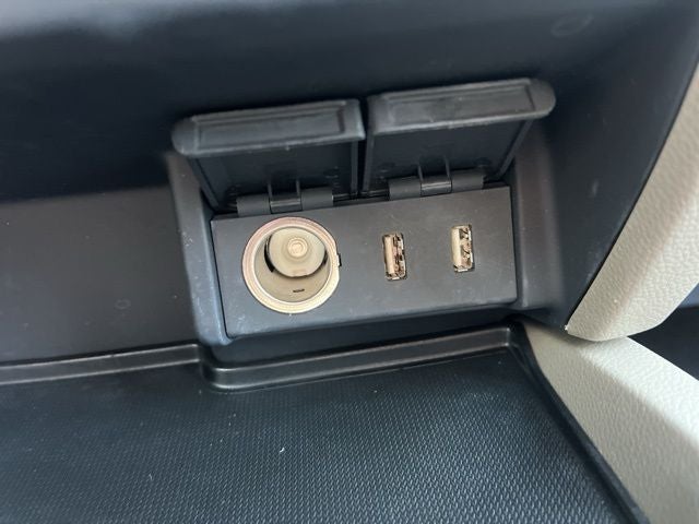 2016 Honda Pilot Touring AWD | Moonroof | Heated Seats | Power Lifgtgate