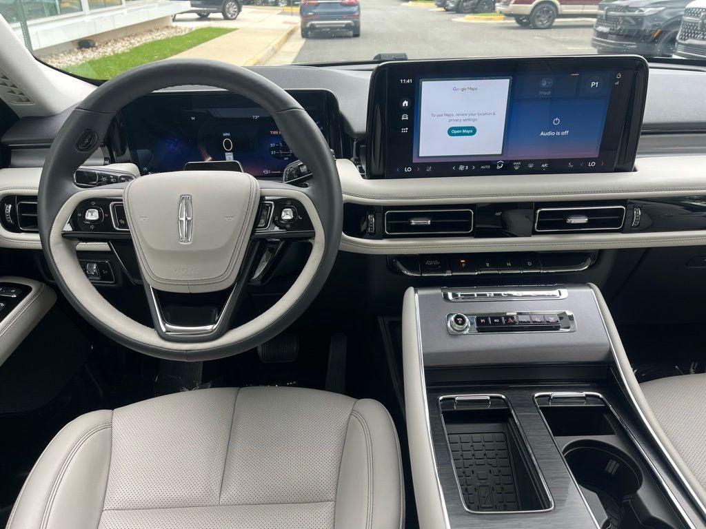 2025 Lincoln Aviator Premiere | Pano Moonroof | Bluecruise Equip | Co-Pilot360 2