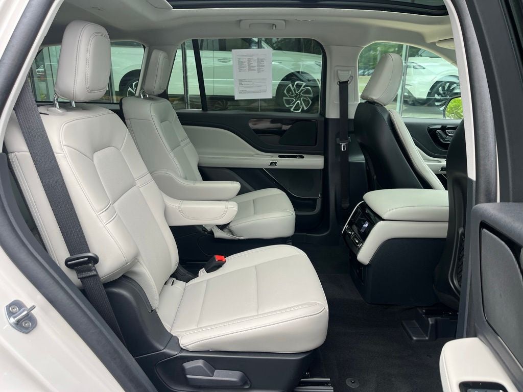 2025 Lincoln Aviator Premiere | Pano Moonroof | Bluecruise Equip | Co-Pilot360 2