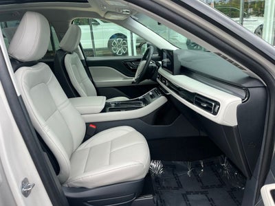 2025 Lincoln Aviator Premiere | Pano Moonroof | Bluecruise Equip | Co-Pilot360 2