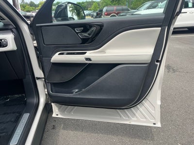 2025 Lincoln Aviator Premiere | Pano Moonroof | Bluecruise Equip | Co-Pilot360 2
