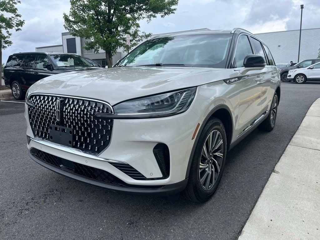2025 Lincoln Aviator Premiere | Pano Moonroof | Bluecruise Equip | Co-Pilot360 2