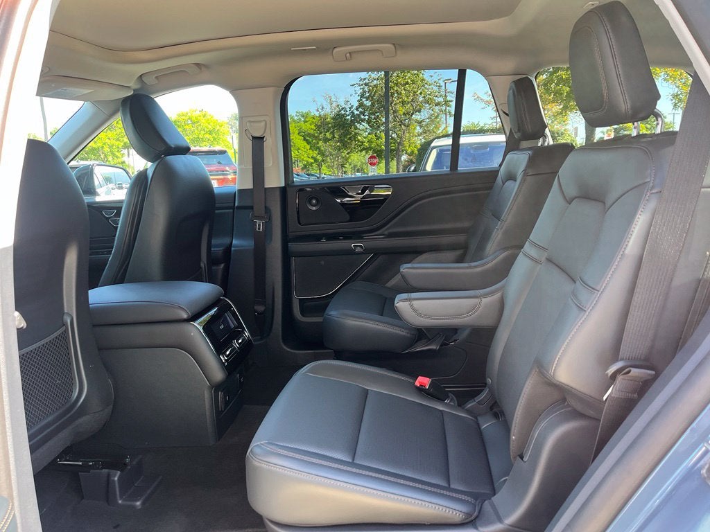 2026 Lincoln Aviator Premiere AWD | Jet Pkg | BLIS | Pano Roof
