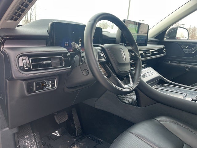2025 Lincoln Aviator Premiere AWD | Pano Roof | 360 Camera | 21" Wheels