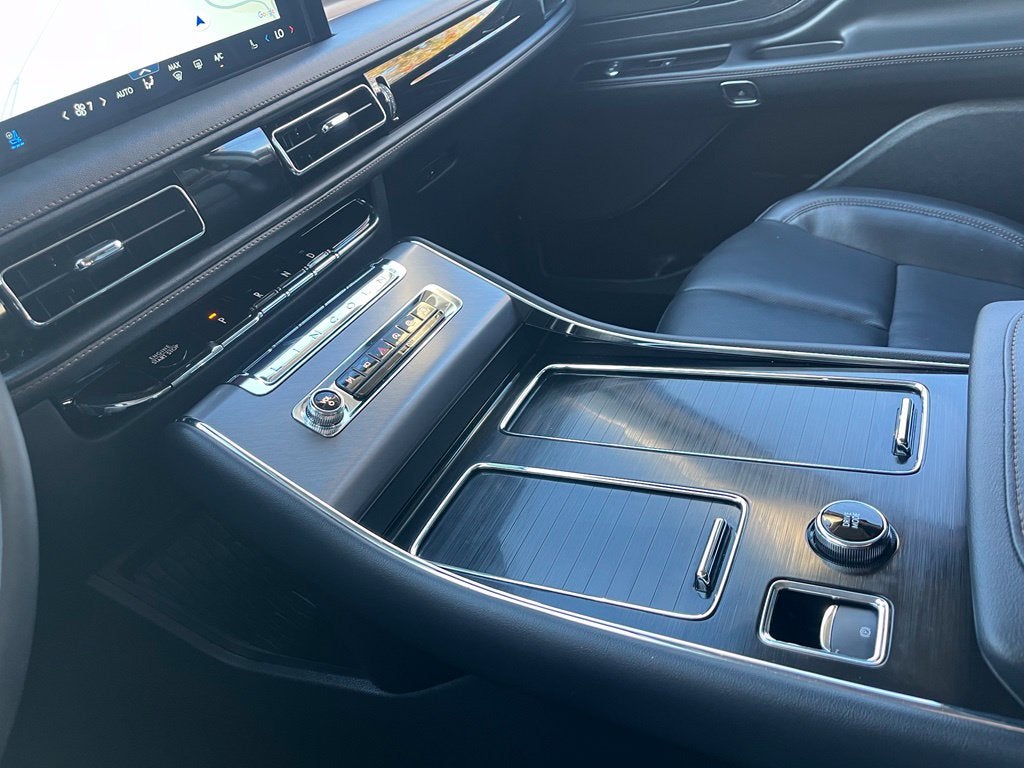 2026 Lincoln Aviator Premiere III AWD | Pano Roof | HUD | 360 Cam | LKAS