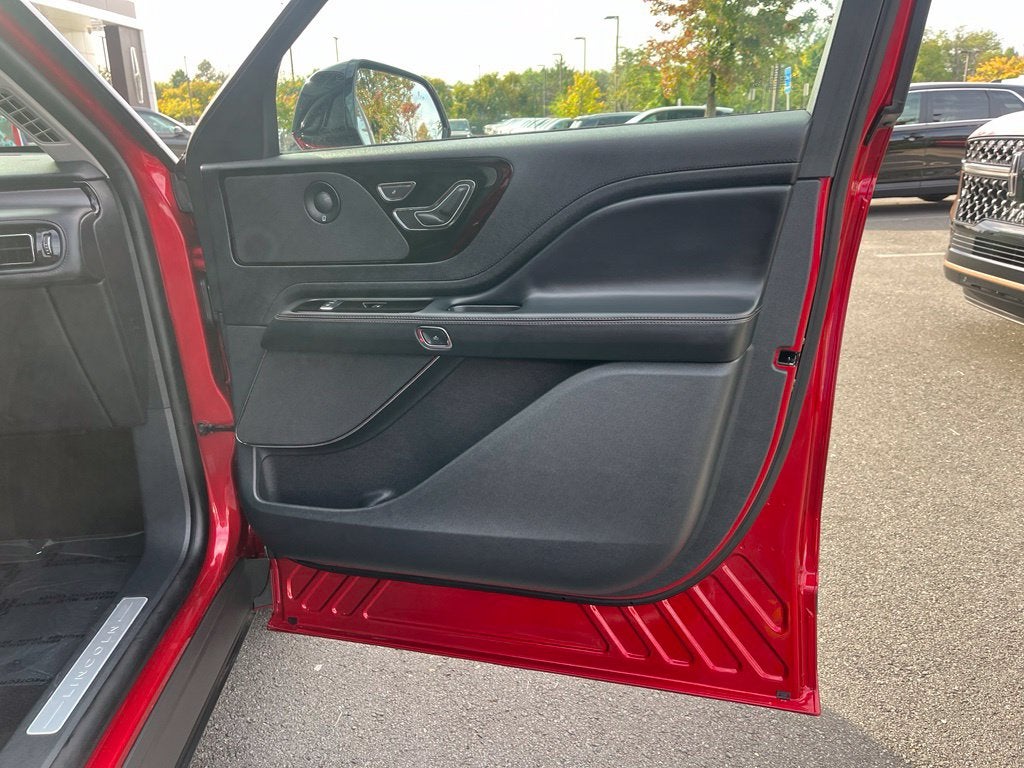2026 Lincoln Aviator Premiere AWD | Pano Roof | Jet App Pkg | BLIS | HUD