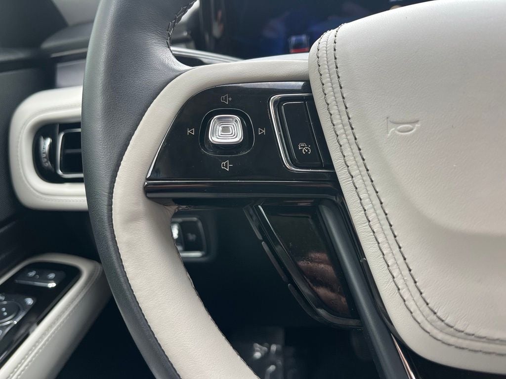 2025 Lincoln Aviator Premiere AWD | Pano Roof | 360 Cam | BLIS