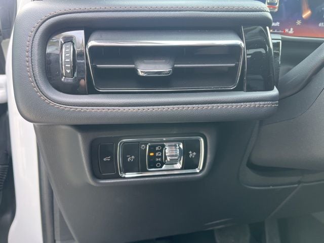 2025 Lincoln Aviator Premiere II AWD | Pano Roof | 360 Cam | Jet Pkg | HUD