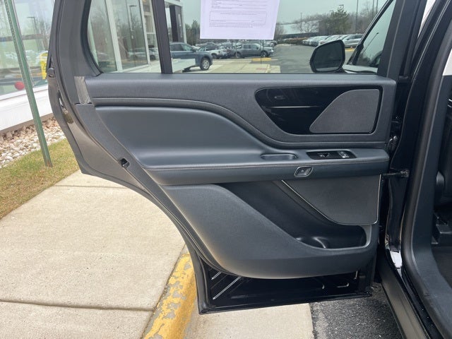 2026 Lincoln Aviator Premiere II AWD | Pano Roof | 360 Camera | Jet Appear Pkg