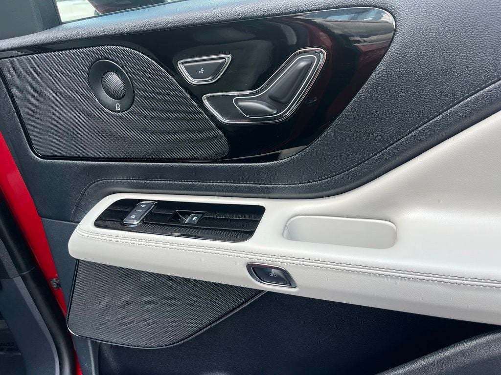 2026 Lincoln Aviator Premiere III AWD | Pano Roof | 360 Cam | BLIS | HUD