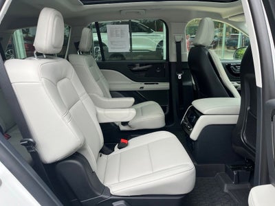 2026 Lincoln Aviator Premiere III AWD | Pano Roof | 360 Cam | BLIS | HUD