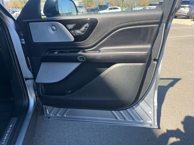 2023 Lincoln Aviator Reserve 4WD | Pano Roof | 360 Cam | Lux Pkg | DH Pkg