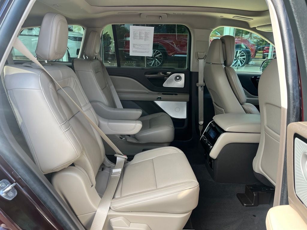 2023 Lincoln Aviator Reserve AWD | Pano Roof | 360 Cam | BLIS | Luxury Pkg