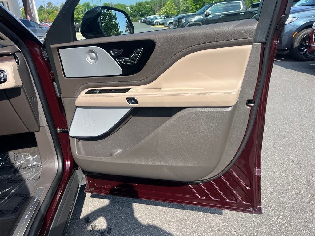2023 Lincoln Aviator Reserve AWD | Pano Roof | 360 Cam | BLIS | Luxury Pkg
