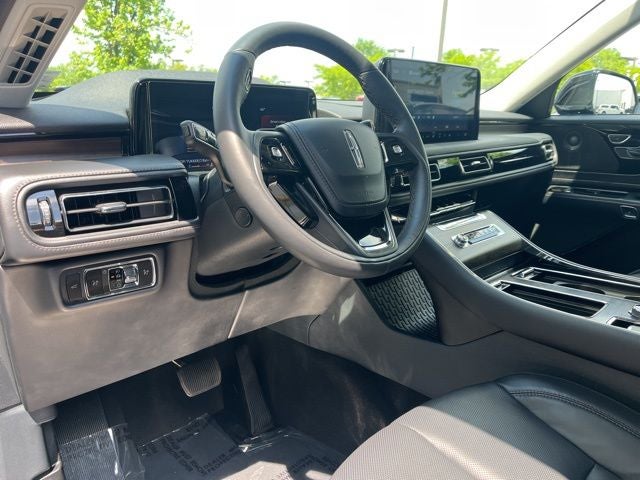 2026 Lincoln Aviator Reserve AWD | Pano Roof | BLIS | Co-Pilot360 2.0 | HUD