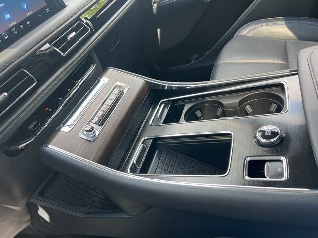 2026 Lincoln Aviator Reserve AWD | Pano Roof | BLIS | Co-Pilot360 2.0 | HUD