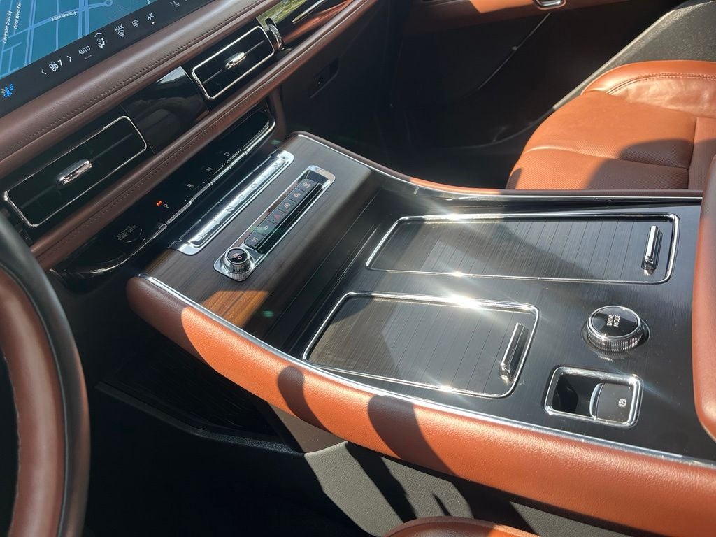 2025 Lincoln Aviator Reserve AWD | Pano Roof | 360 Cam | BLIS | Jet Pkg