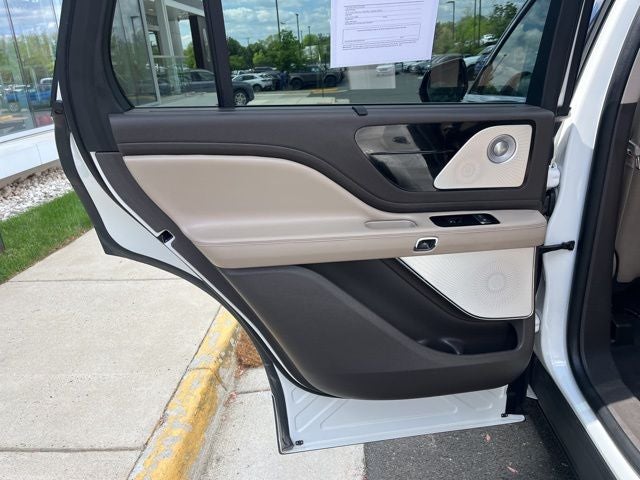 2023 Lincoln Aviator Reserve AWD | Pano Roof | 360 Cam | Dynamic Pkg