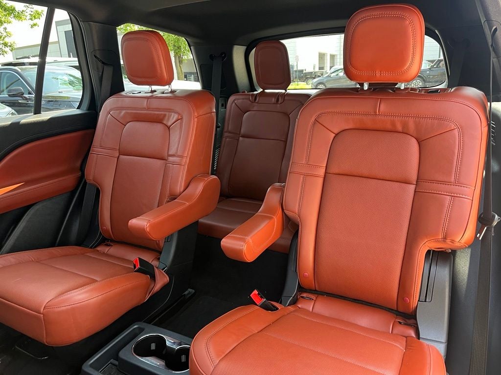 2026 Lincoln Aviator Reserve 4WD | Pano Roof | 360 Cam | Lux Pkg | Jet Pkg