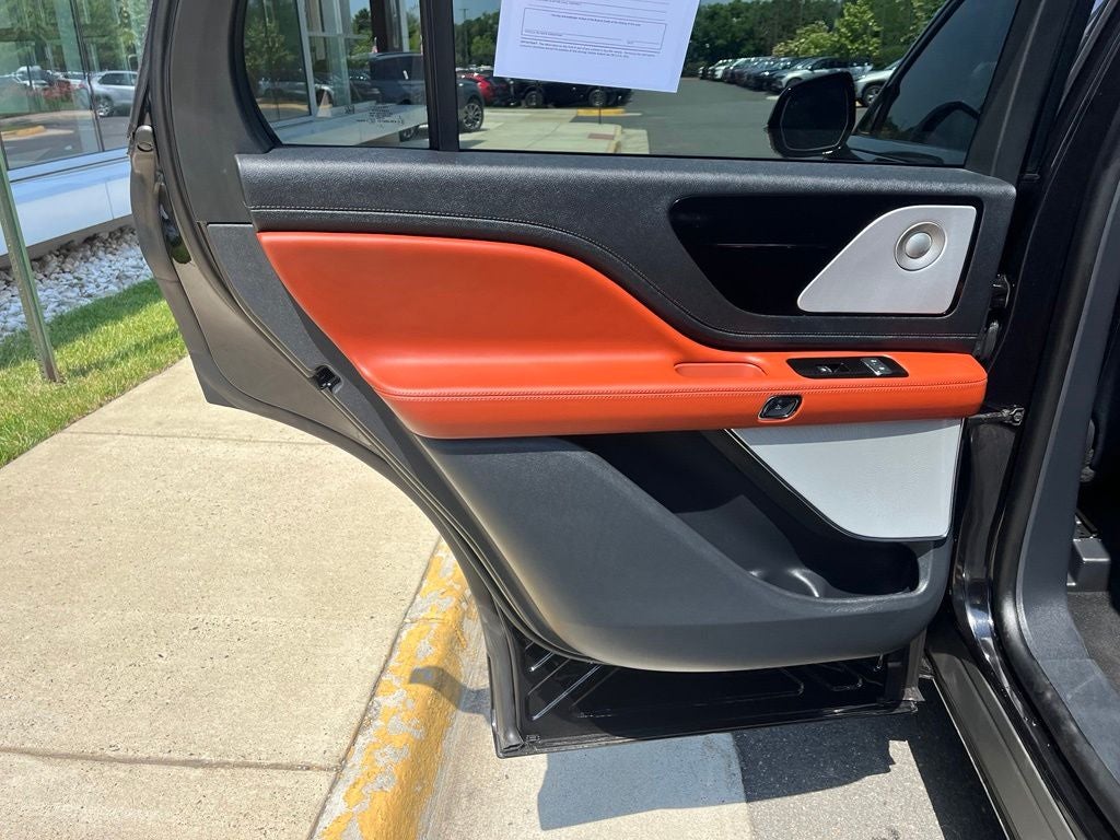 2026 Lincoln Aviator Reserve 4WD | Pano Roof | 360 Cam | Lux Pkg | Jet Pkg