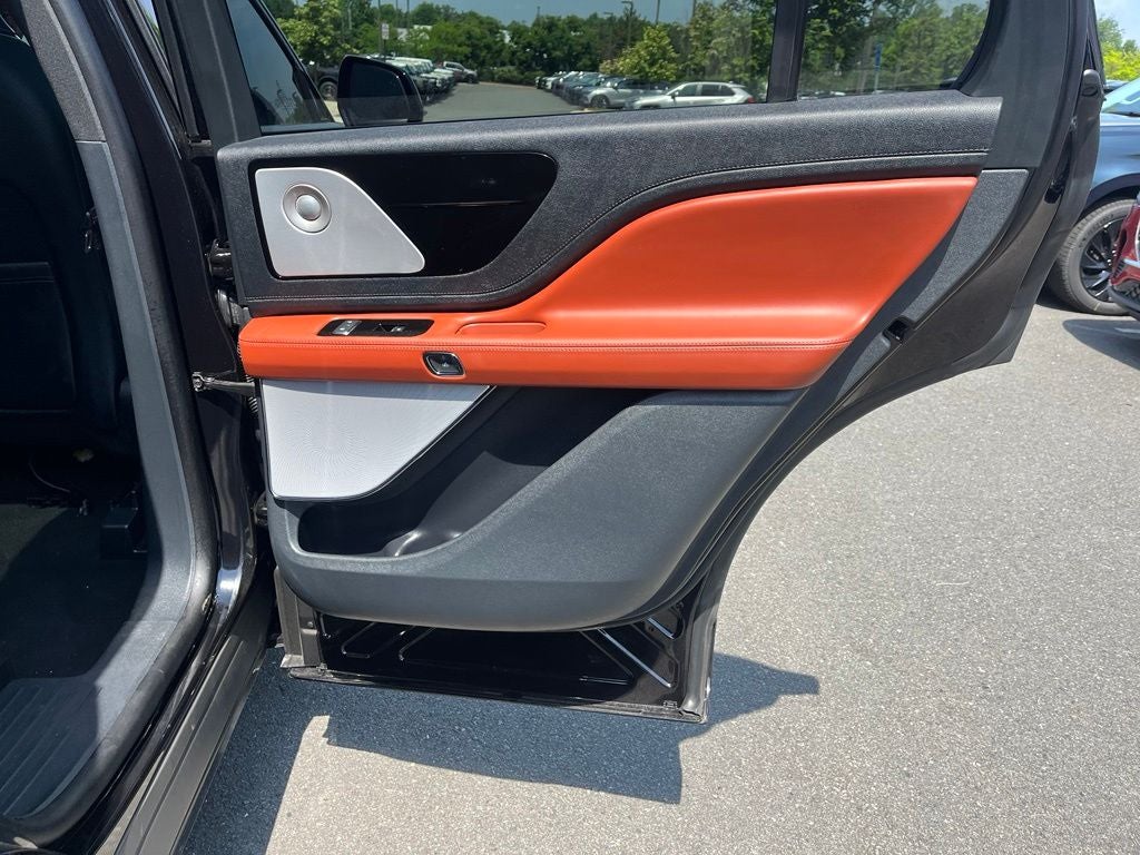 2026 Lincoln Aviator Reserve 4WD | Pano Roof | 360 Cam | Lux Pkg | Jet Pkg