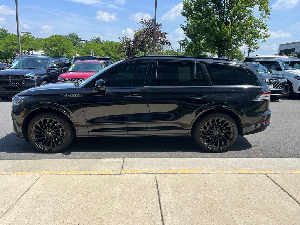 2026 Lincoln Aviator Reserve 4WD | Pano Roof | 360 Cam | Lux Pkg | Jet Pkg