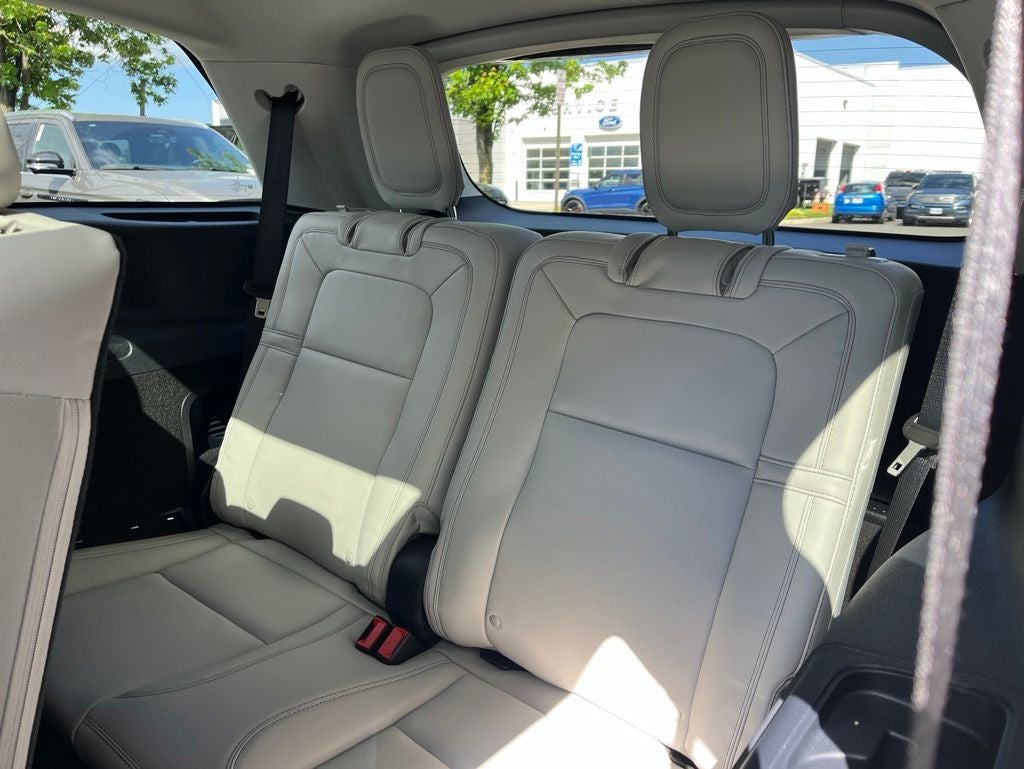 2026 Lincoln Aviator Reserve | Bluecruise | Illumination Pack | Pano Moonroof
