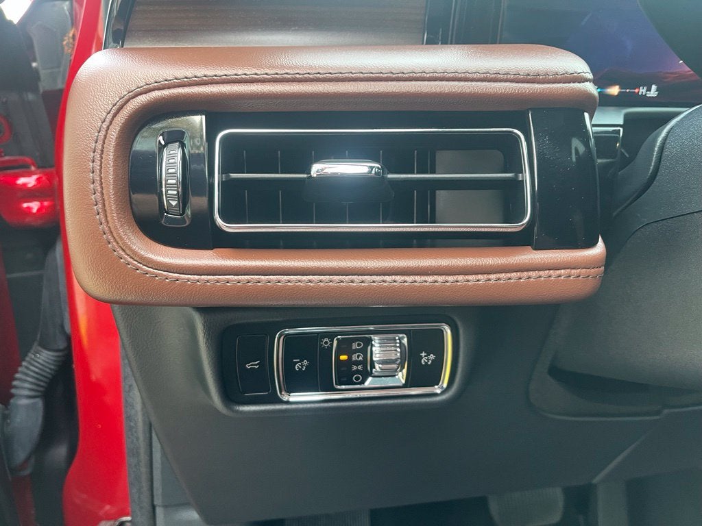 2025 Lincoln Aviator Reserve AWD | Pano Roof | 360 Cam | BLIS | Jet Pkg