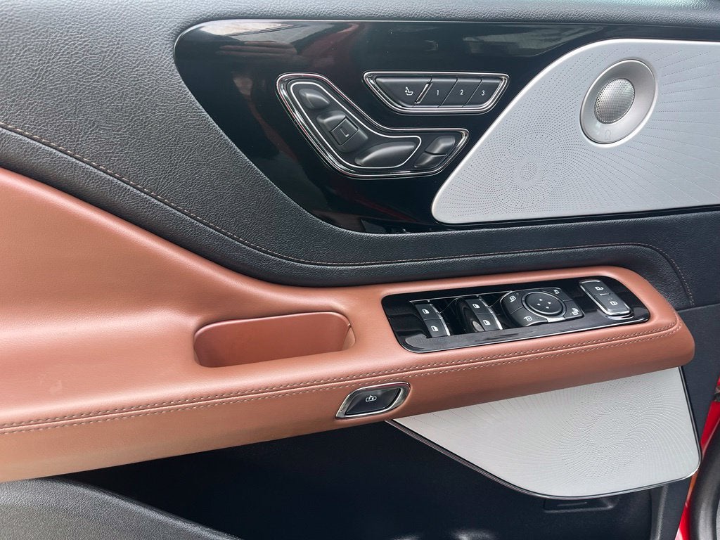 2025 Lincoln Aviator Reserve AWD | Pano Roof | 360 Cam | BLIS | Jet Pkg