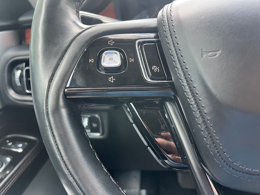 2023 Lincoln Aviator Reserve AWD | Pano Roof | 360 Cam | BLIS | Tow Pkg