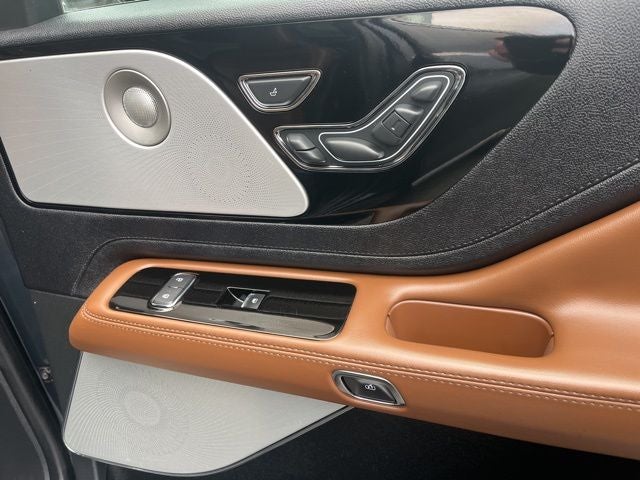 2022 Lincoln Aviator Reserve AWD | Pano Roof | 360 Cam | Lux Pkg | Element Plus