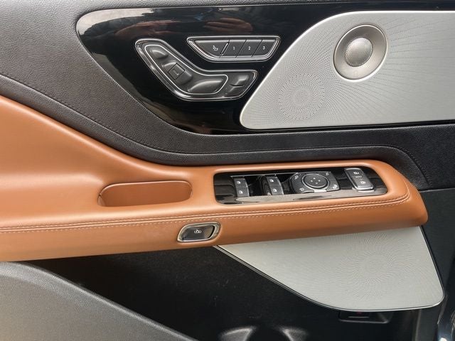 2022 Lincoln Aviator Reserve AWD | Pano Roof | 360 Cam | Lux Pkg | Element Plus