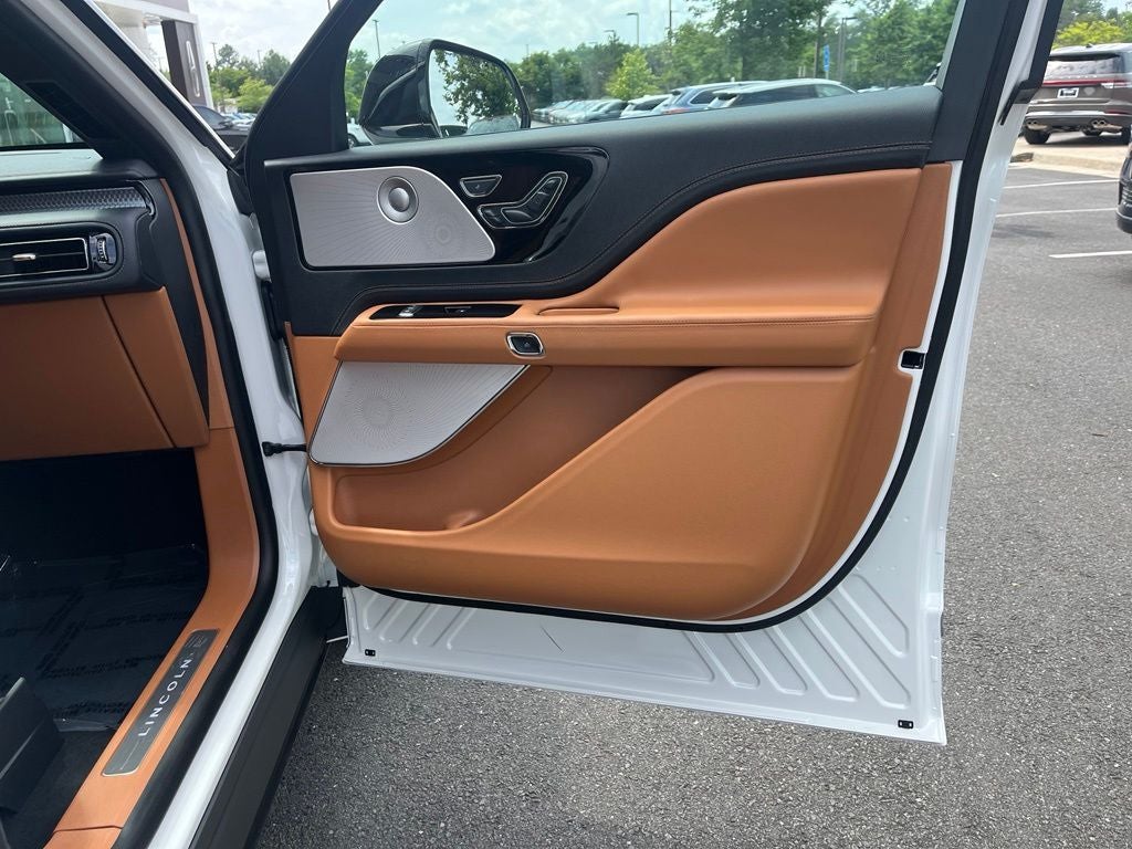 2026 Lincoln Aviator Black Label AWD | Pano Roof | 360 Cam | BLIS | HUD