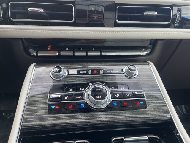 2023 Lincoln Aviator Black Label AWD | Pano Roof | 360 Camera | Handling Pkg