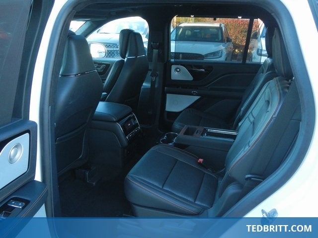 2025 Lincoln Aviator Black Label AWD | Jet Appear Pkg | Pano Roof | 360 Camera