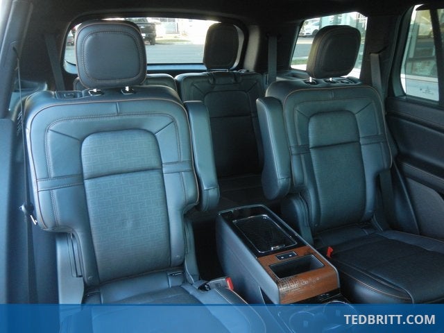 2025 Lincoln Aviator Black Label AWD | Jet Appear Pkg | Pano Roof | 360 Camera