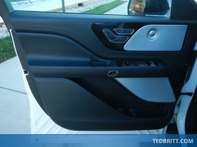 2025 Lincoln Aviator Black Label AWD | Jet Appear Pkg | Pano Roof | 360 Camera